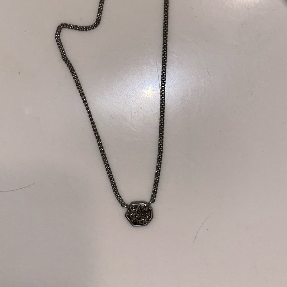 silver sparkle kendra scott necklace